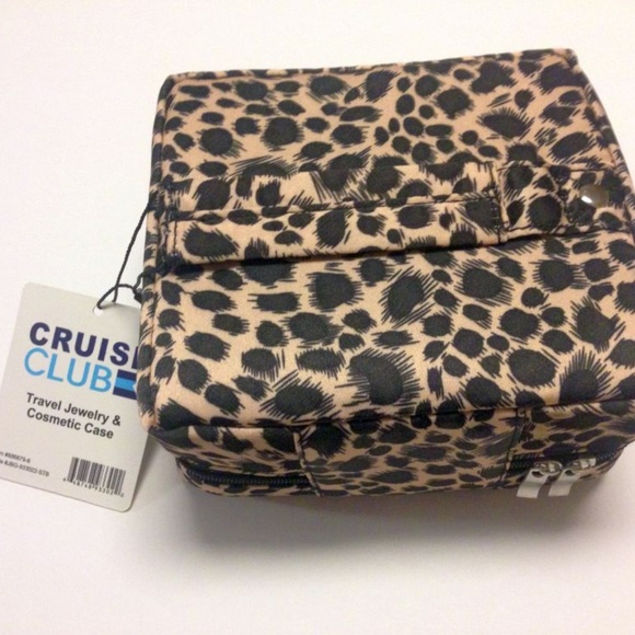 Cruise Club Accessories - New Cruise Club Travel Jewelery and Cosmetic Case